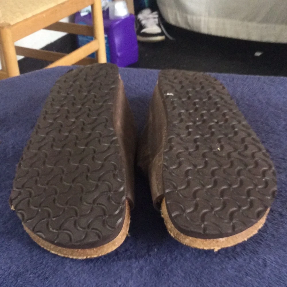 Kids Brown Double-Buckle Sandals